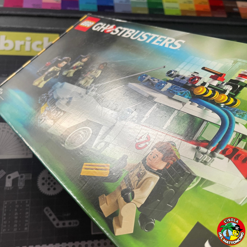 21108 - Ideas - Ghostbusters Ecto-1