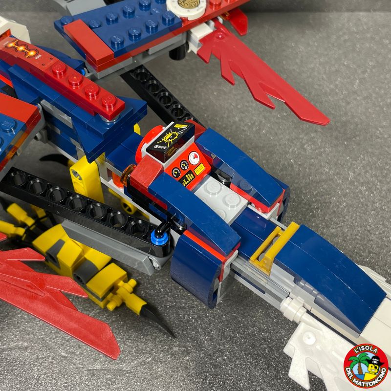 70142 - Chima - Eris' Fire Eagle Flyer