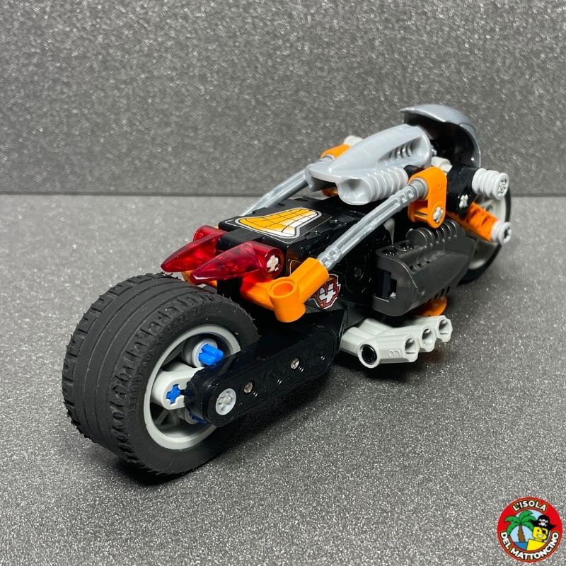 8355 - Racers - H.O.T. Blaster Bike